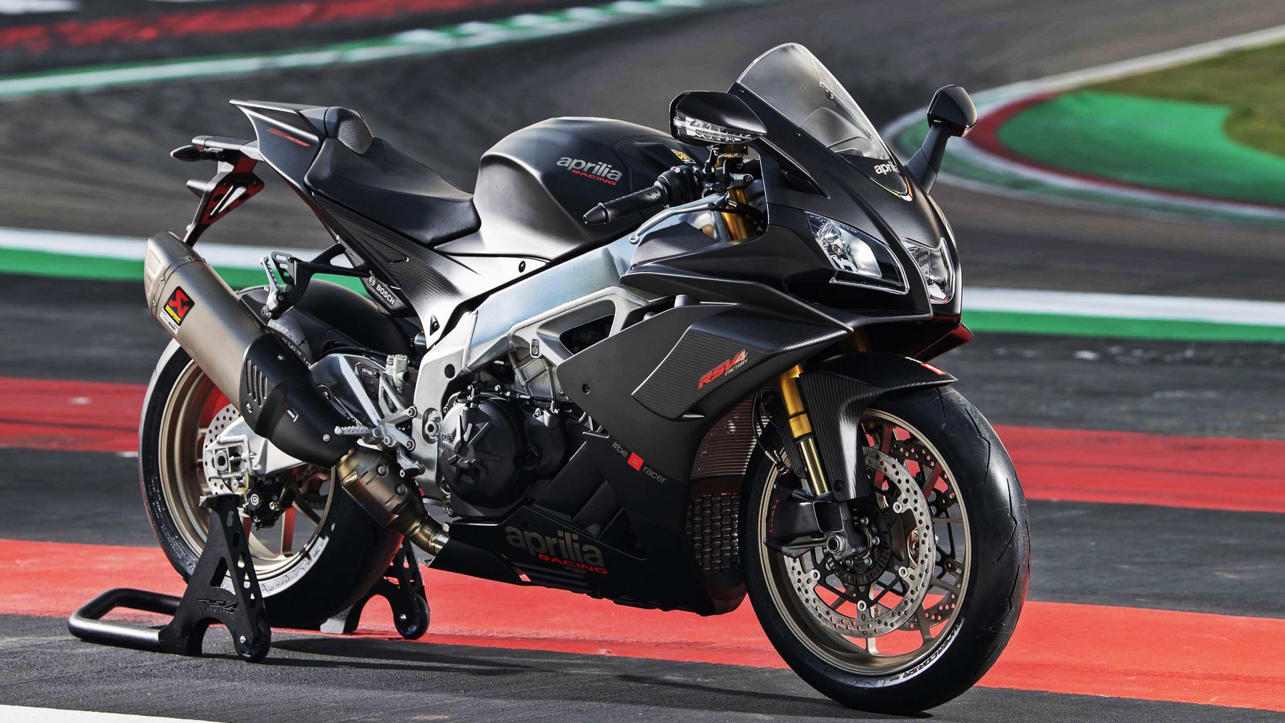 kaiyun登录入口-欧冠“绝杀时刻”：让人心跳加速的终场奇迹，欧冠决赛打平