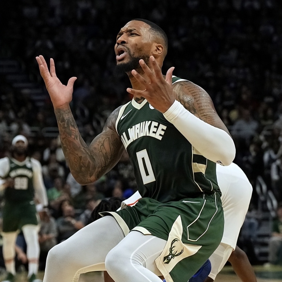 利拉德的绝杀时刻 利拉德的绝杀时刻