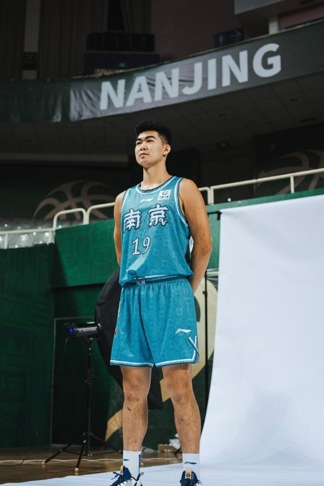 包含开云体育:中国男篮的归化之路:如何平衡归化与本土球员发展?的词条 包含开云体育:中国男篮的归化之路:如何平衡归化与本土球员发展?的词条