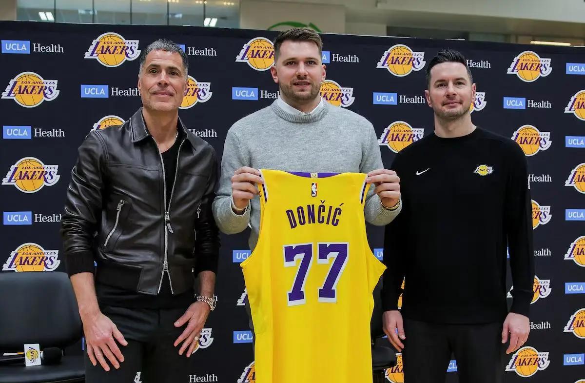 包含开云体育:德甲奥厄的防守体系与改进空间的词条 包含开云体育:德甲奥厄的防守体系与改进空间的词条