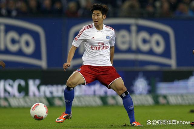 包含开云体育:中国足球留洋“水土不服”，球员：还是“家里的床”舒服！的词条